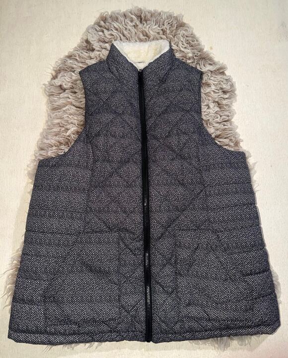 Maurice’s Jackets & Blazers - Maurice’s women’s quilted vest herringbone pattern with furry lined